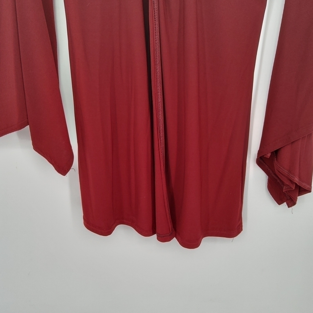 A1 ASHLEY STEWART DARK RED FRONT TWIST FLARED SLEEVE TOP - Picture 4 of 7